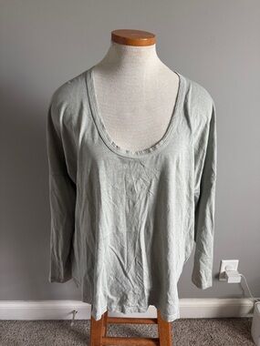 Etica - 100% Organic Cotton Light Sage Green Scoop Neck Long Sleeve Top - Size M